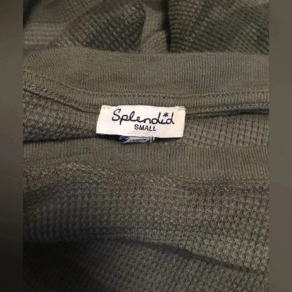 Woman SPLENDID olive Green Camouflage Thermal Pullover Cropped Sweatshirt Small - Picture 4 of 4